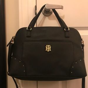 Black Tommy Hilfiger bag